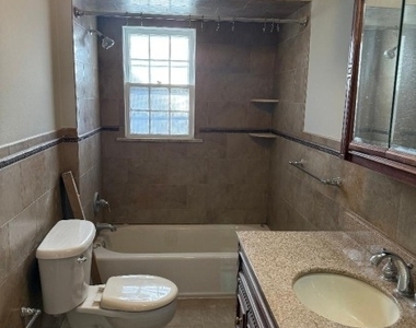 169 Mountain Ave - Photo Thumbnail 8