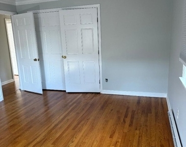 169 Mountain Ave - Photo Thumbnail 6