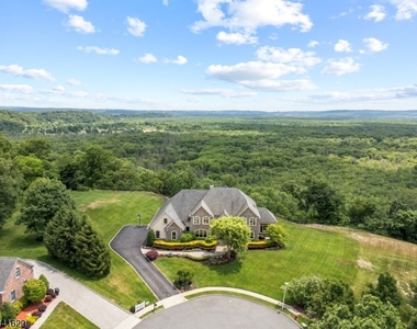 15 Adams Way - Photo Thumbnail 41