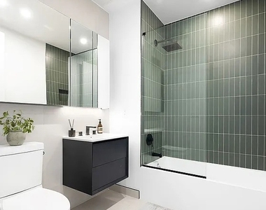 527 Grand Avenue - Photo Thumbnail 6