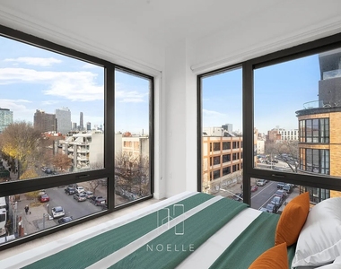 527 Grand Avenue - Photo Thumbnail 4