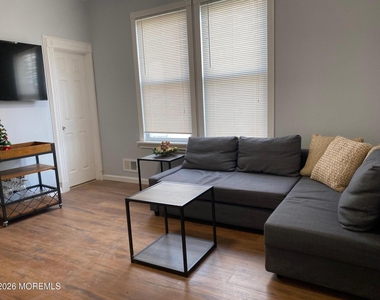 95 Cooper Avenue - Photo Thumbnail 13