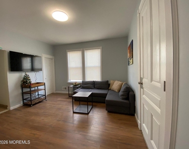 95 Cooper Avenue - Photo Thumbnail 5