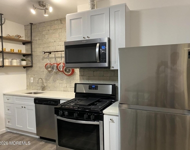 95 Cooper Avenue - Photo Thumbnail 3