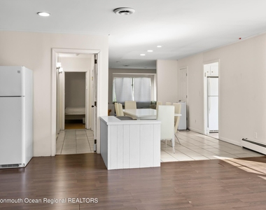 988 Woodgate Avenue - Photo Thumbnail 15