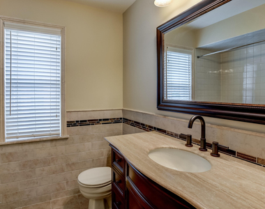92 Tulip Lane - Photo Thumbnail 10