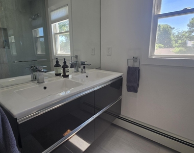 1314 Sunset Avenue - Photo Thumbnail 16