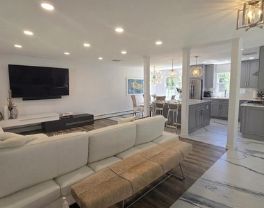 1314 Sunset Avenue - Photo Thumbnail 3