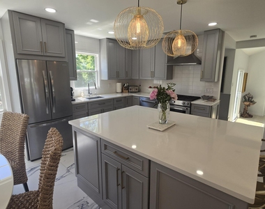 1314 Sunset Avenue - Photo Thumbnail 6