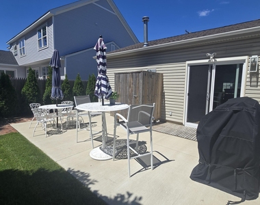 1314 Sunset Avenue - Photo Thumbnail 23
