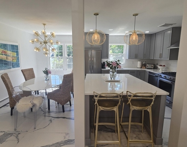 1314 Sunset Avenue - Photo Thumbnail 7