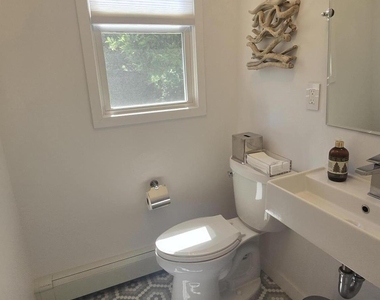 1314 Sunset Avenue - Photo Thumbnail 20
