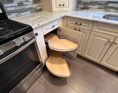 403 Cedar Avenue - Photo Thumbnail 11