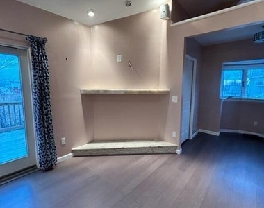 403 Cedar Avenue - Photo Thumbnail 12