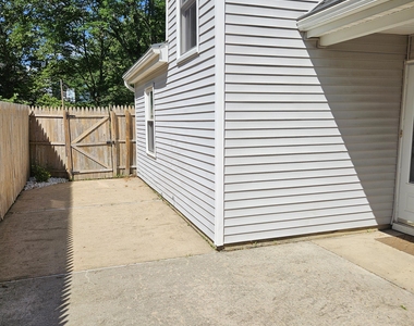 3 Millay Court - Photo Thumbnail 2