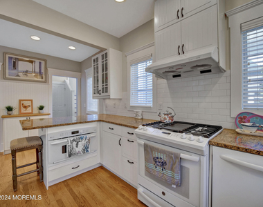 106 10th Avenue - Photo Thumbnail 2