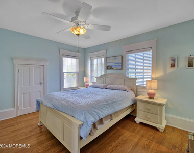 106 10th Avenue - Photo Thumbnail 9