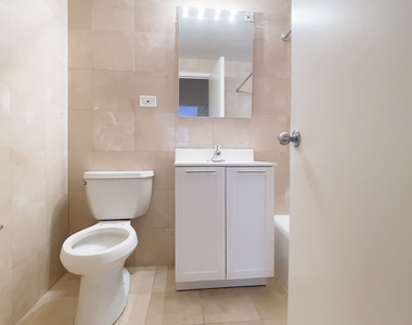 East 55 Street - Photo Thumbnail 6