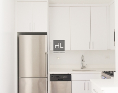E 16 St - Photo Thumbnail 2
