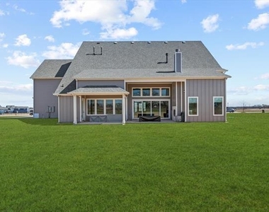 711 Lexington Lane - Photo Thumbnail 32