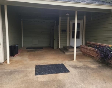 1004 W Wall Street W - Photo Thumbnail 15