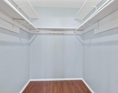 504 Hilldale Street - Photo Thumbnail 11