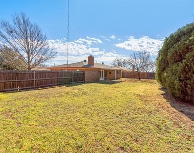 504 Hilldale Street - Photo Thumbnail 17