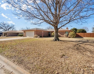 504 Hilldale Street - Photo Thumbnail 19