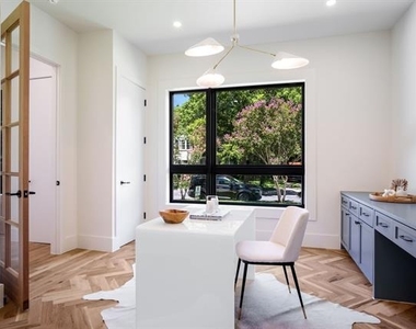 5836 Kenwood Avenue - Photo Thumbnail 12