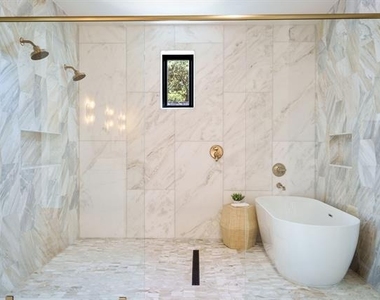 5836 Kenwood Avenue - Photo Thumbnail 30