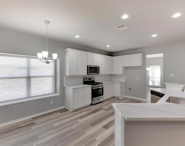 1629 Warm Springs Drive - Photo Thumbnail 8