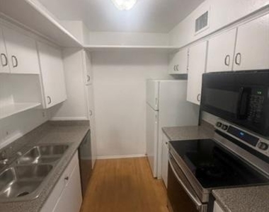 12888 Montfort Drive - Photo Thumbnail 6