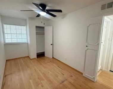 12888 Montfort Drive - Photo Thumbnail 10