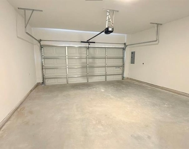 7324 Confetti Lane - Photo Thumbnail 26