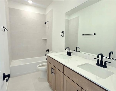 7324 Confetti Lane - Photo Thumbnail 22
