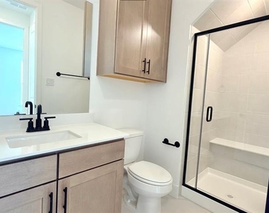 7324 Confetti Lane - Photo Thumbnail 24