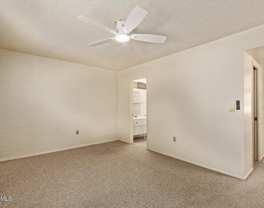 10034 W Concord Avenue - Photo Thumbnail 17