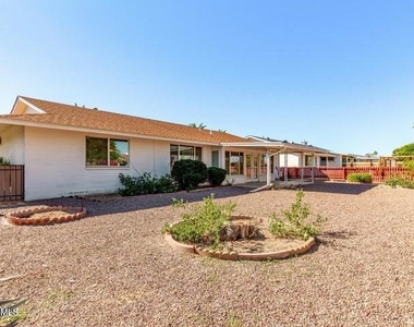 10034 W Concord Avenue - Photo Thumbnail 31