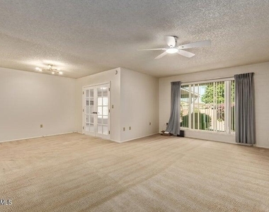 10034 W Concord Avenue - Photo Thumbnail 9