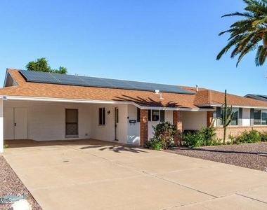 10034 W Concord Avenue - Photo Thumbnail 2