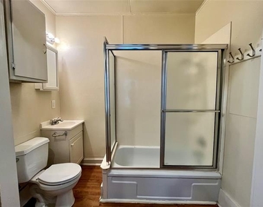 1002 Gregg Street - Photo Thumbnail 6