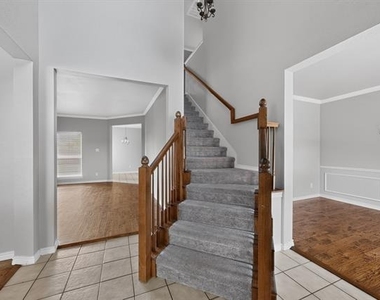 1236 Blue Brook Drive - Photo Thumbnail 4