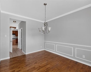1236 Blue Brook Drive - Photo Thumbnail 8