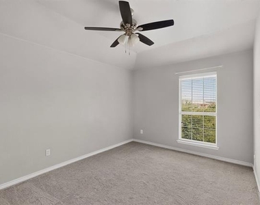1236 Blue Brook Drive - Photo Thumbnail 29