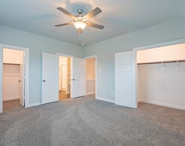 640 Wheatfield Drive - Photo Thumbnail 16