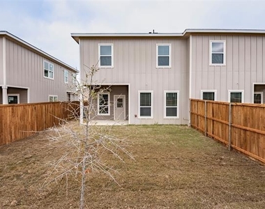640 Wheatfield Drive - Photo Thumbnail 25