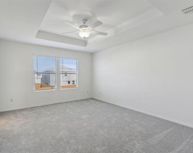 2103 Sugar Maple Lane - Photo Thumbnail 5