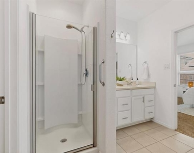 6212 Topsail Drive - Photo Thumbnail 24