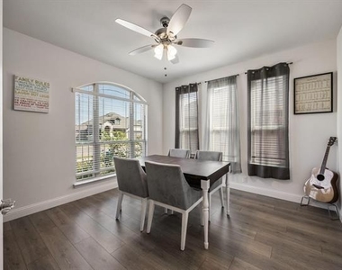 3911 Holly Springs Lane - Photo Thumbnail 23