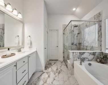 3911 Holly Springs Lane - Photo Thumbnail 6